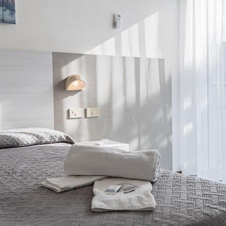 Hotel Astrid Cervia Zewnętrze zdjęcie