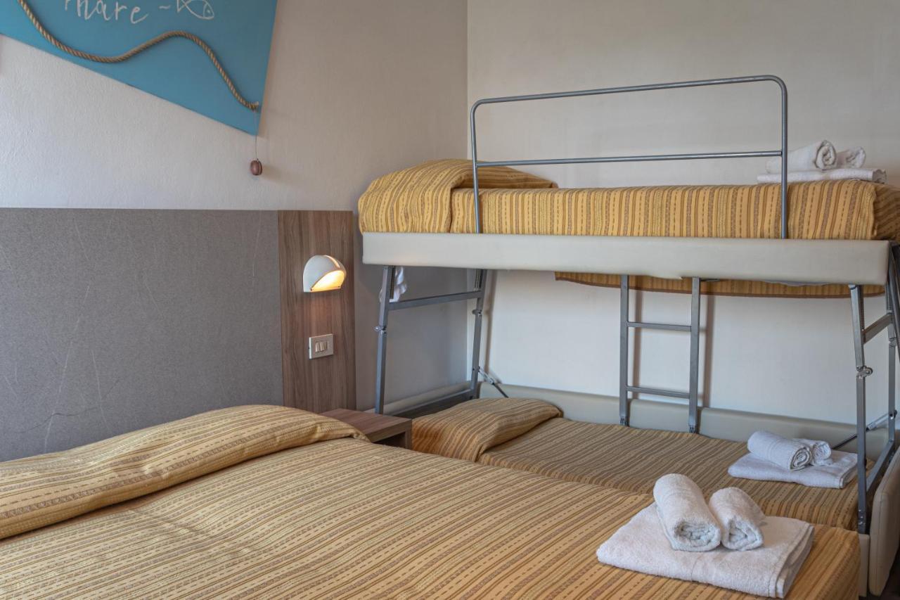 Hotel Astrid Cervia Zewnętrze zdjęcie