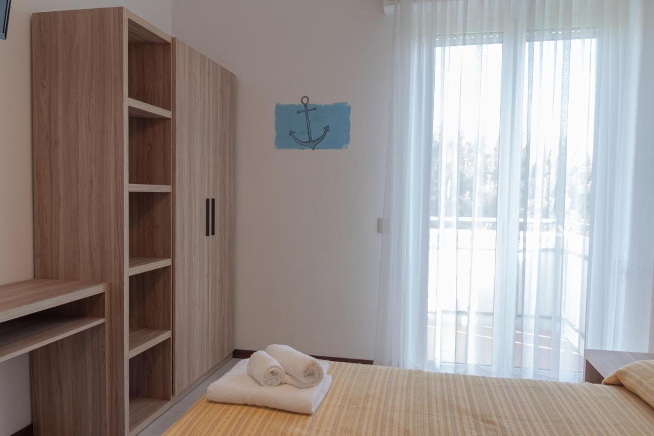 Hotel Astrid Cervia Zewnętrze zdjęcie