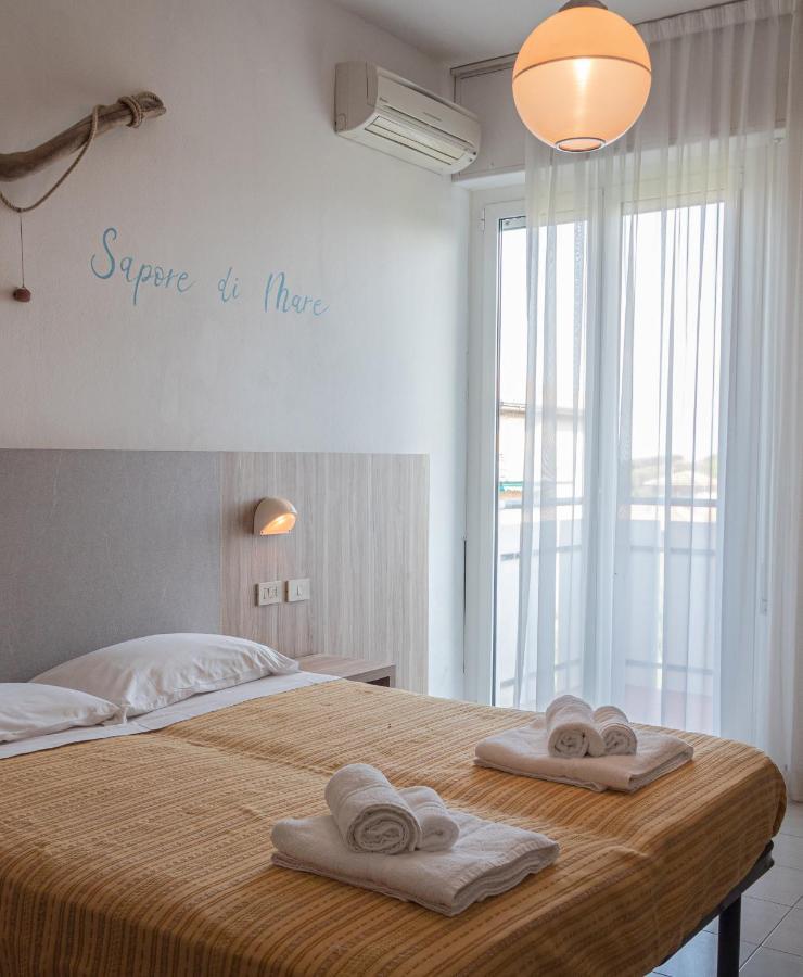 Hotel Astrid Cervia Zewnętrze zdjęcie