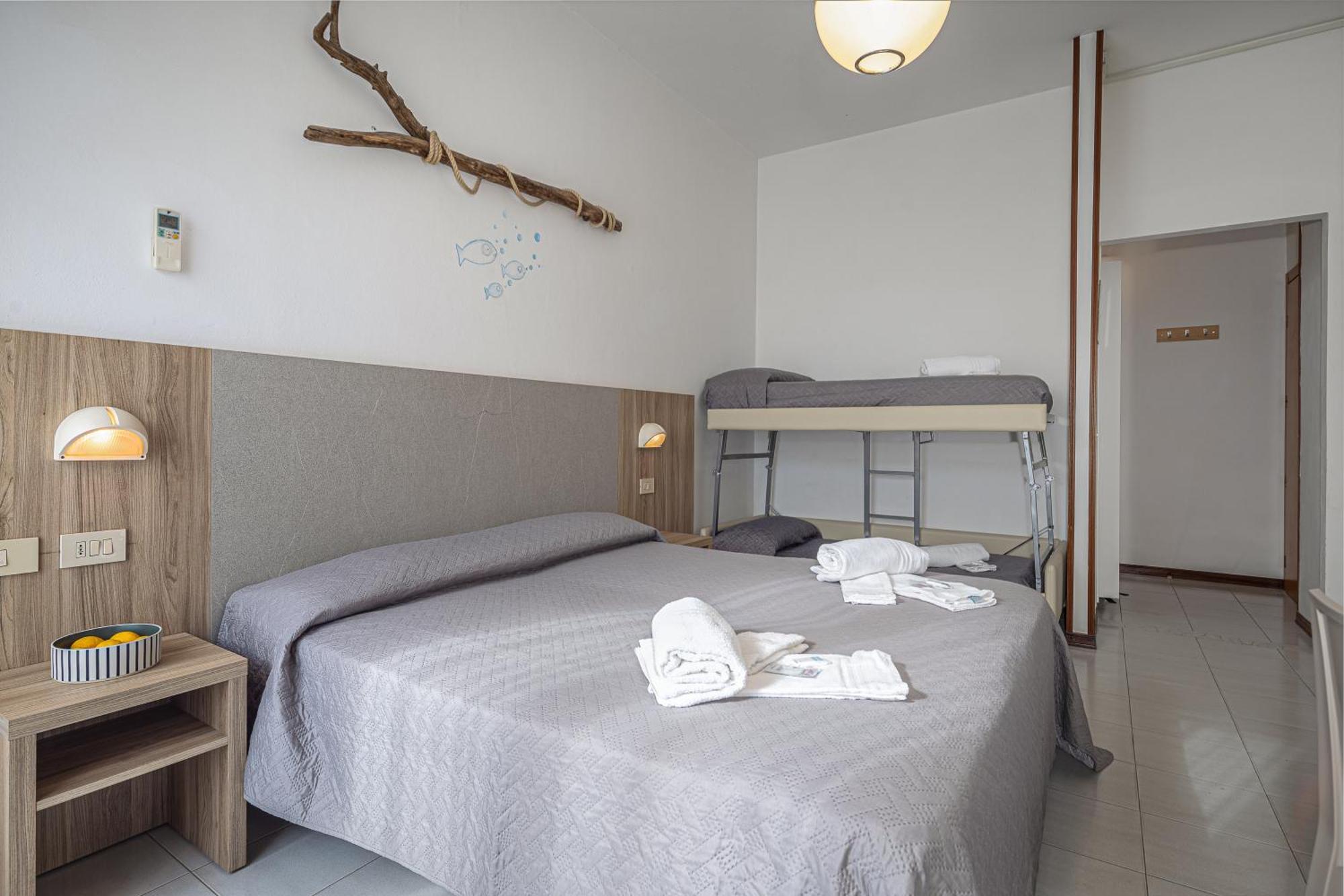 Hotel Astrid Cervia Zewnętrze zdjęcie