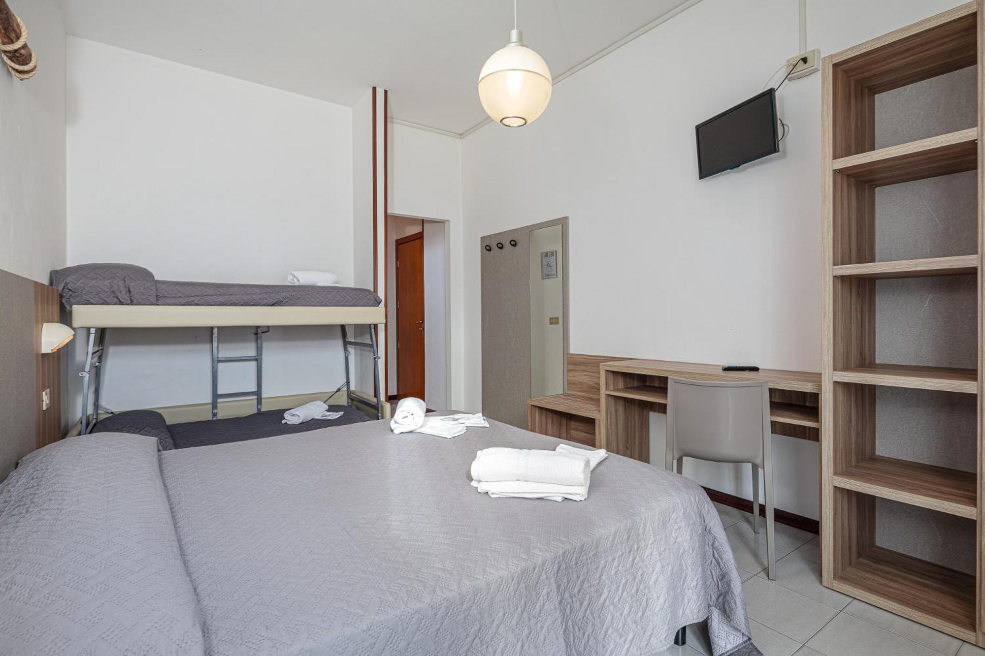 Hotel Astrid Cervia Zewnętrze zdjęcie