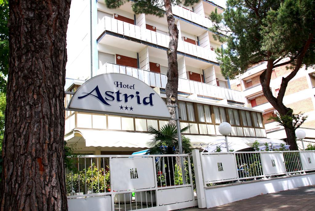 Hotel Astrid Cervia Zewnętrze zdjęcie