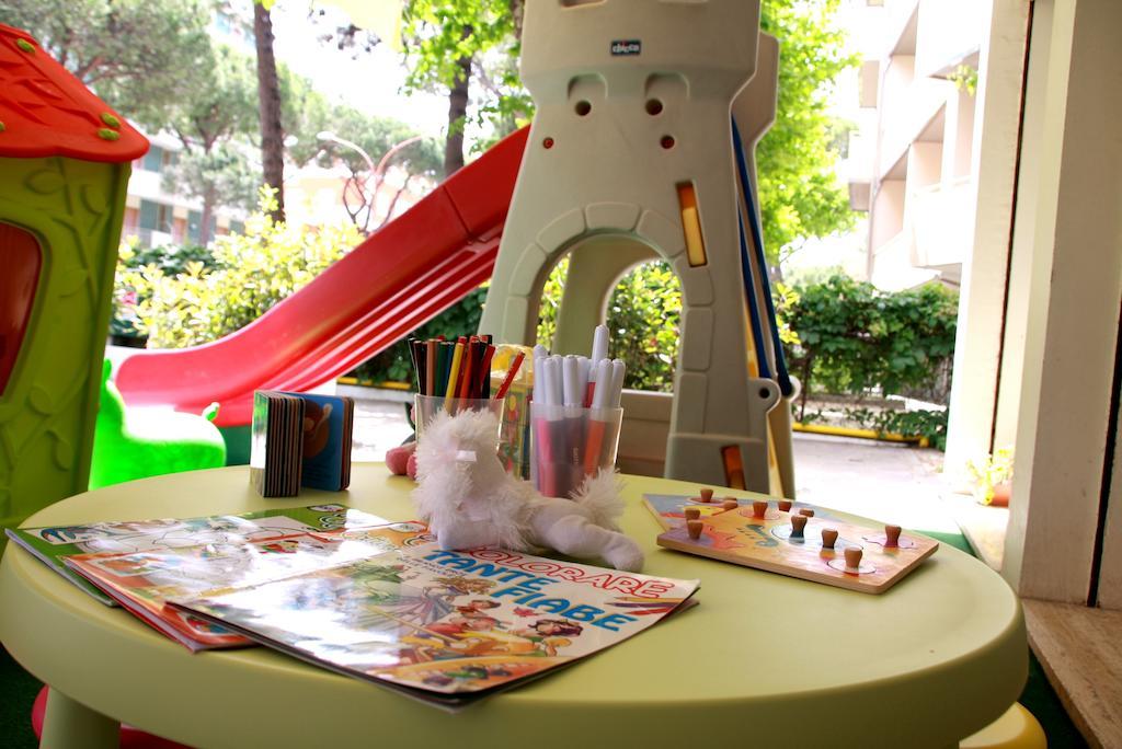 Hotel Astrid Cervia Zewnętrze zdjęcie
