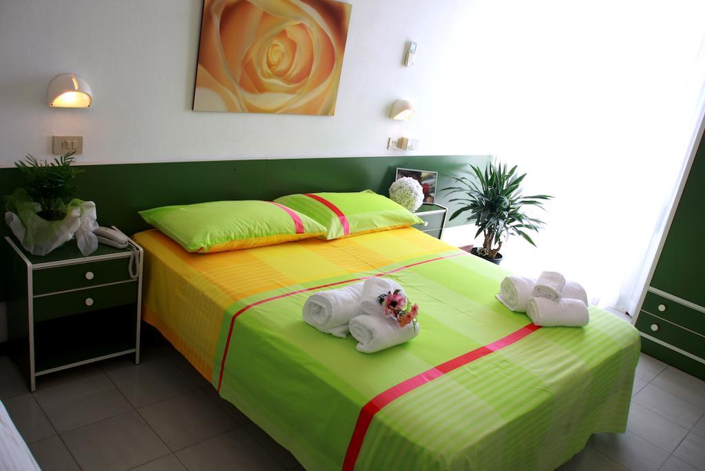 Hotel Astrid Cervia Zewnętrze zdjęcie