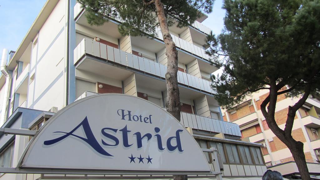 Hotel Astrid Cervia Zewnętrze zdjęcie